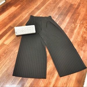 Flared trousers lines